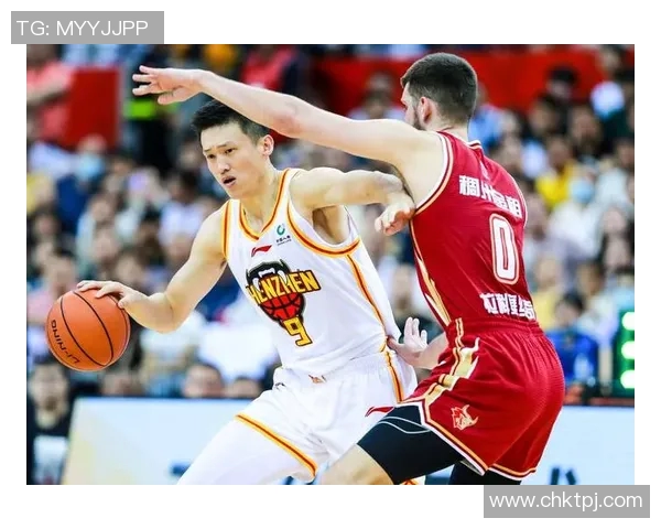 周鹏：从篮球场上的传奇到人生舞台的多重角色探索与成长之路