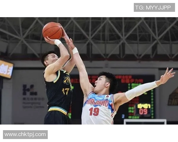 新疆对阵广厦精彩直播全程回顾与赛后分析尽在这里