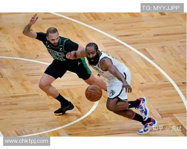 篮网与黄蜂激战正酣精彩比赛直播全程回顾与分析